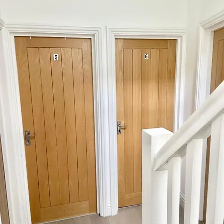 Luxury En-Suite Double Bedroom Stratford E15-2